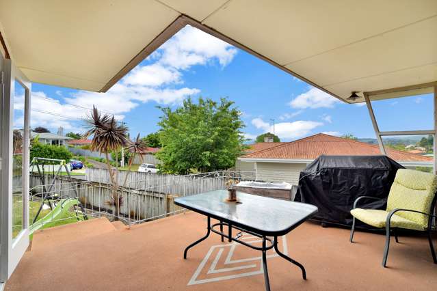 8 Wembury Grove Parkvale_2