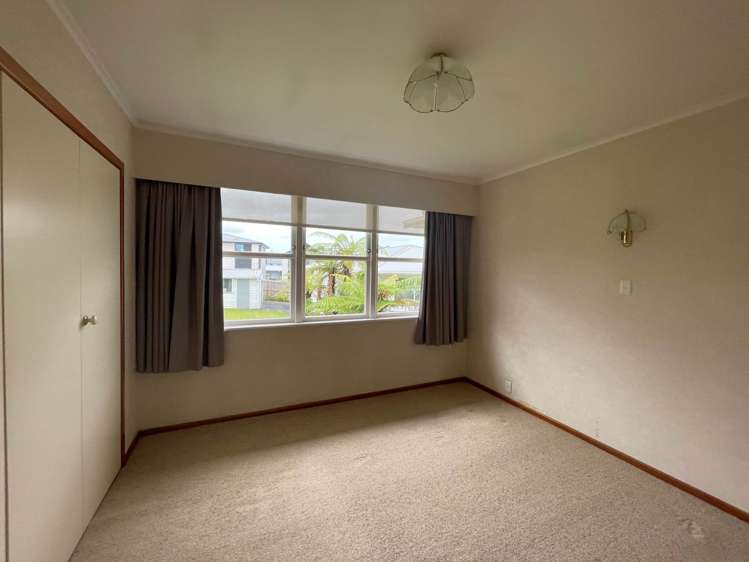 49 Vera Road Te Atatu South_10