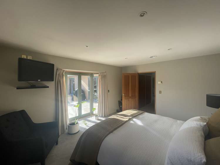 128 Lake Terrace Road Burwood_8