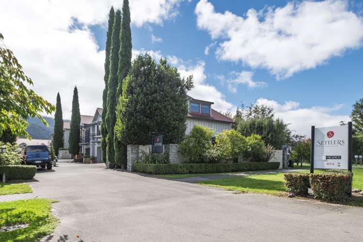 6 Leamington Street Hanmer Springs_19