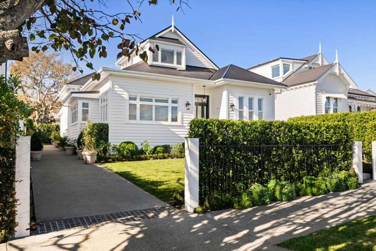 9 Galatea Terrace 1685_23