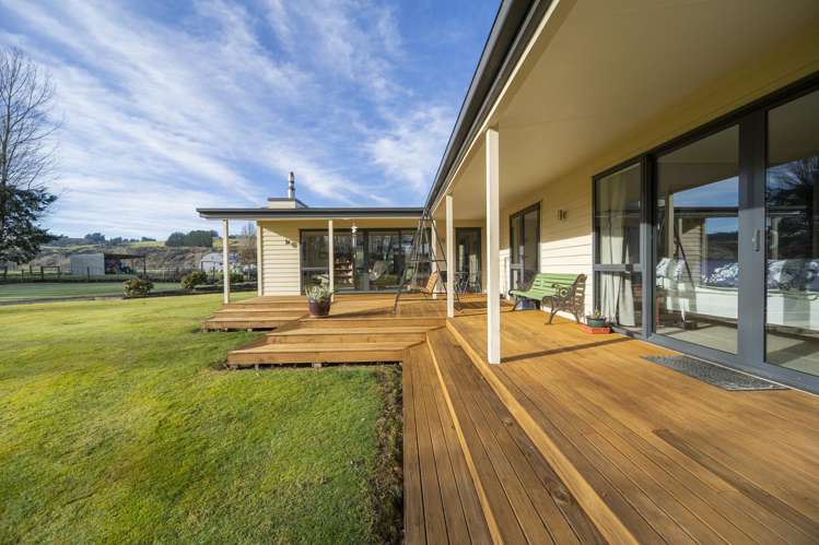 1127 Te Anau Mossburn Highway Hillside_15