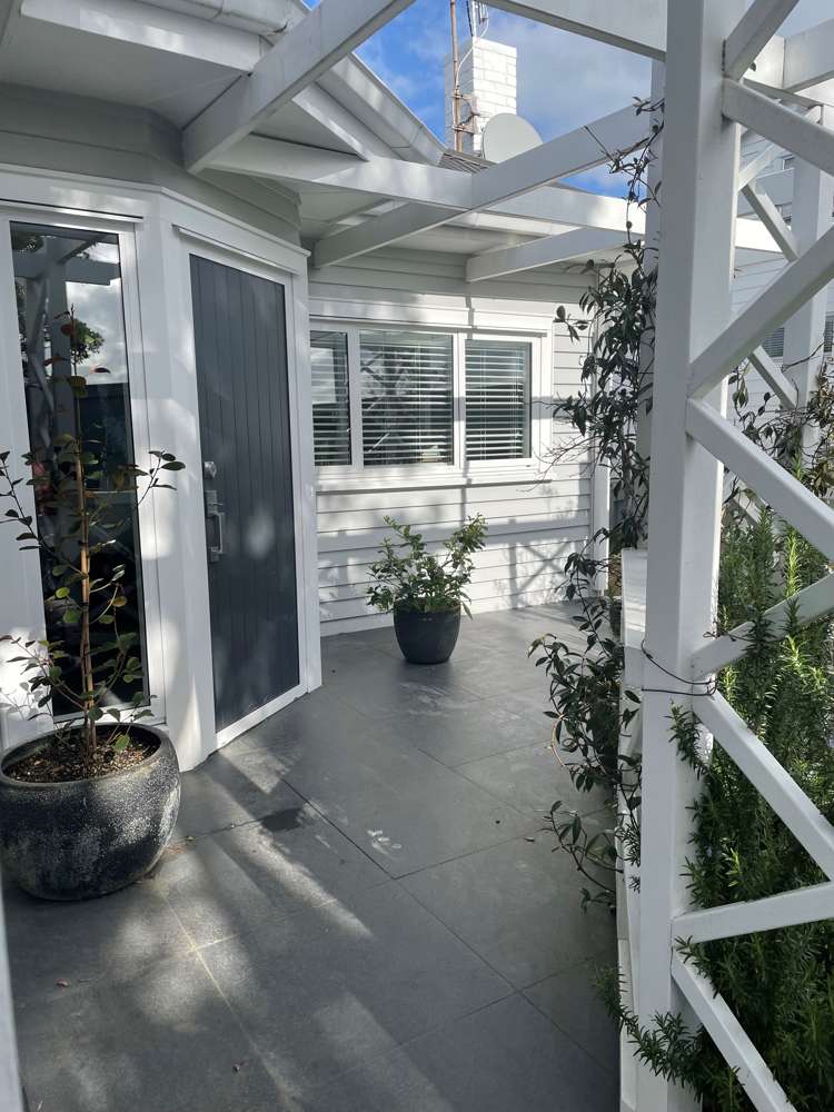 296 Hillsborough Road Hillsborough_7