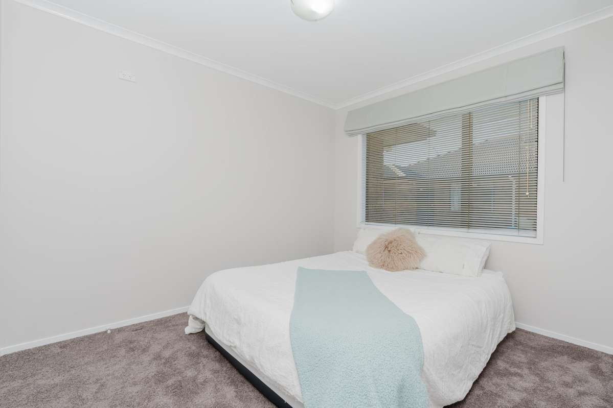 2/240 Old Farm Road_1