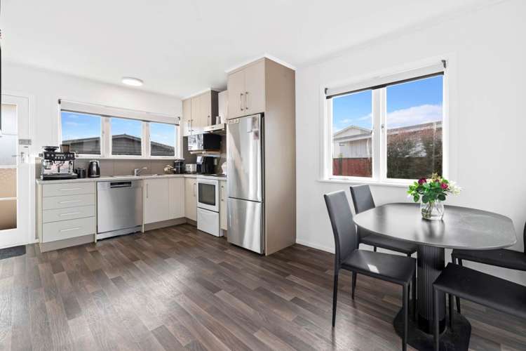 21 Edinburgh Avenue Rosehill_4