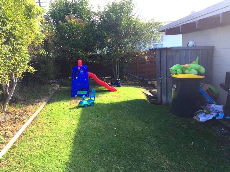 1/2 Pomelo Road Te Atatu South_7