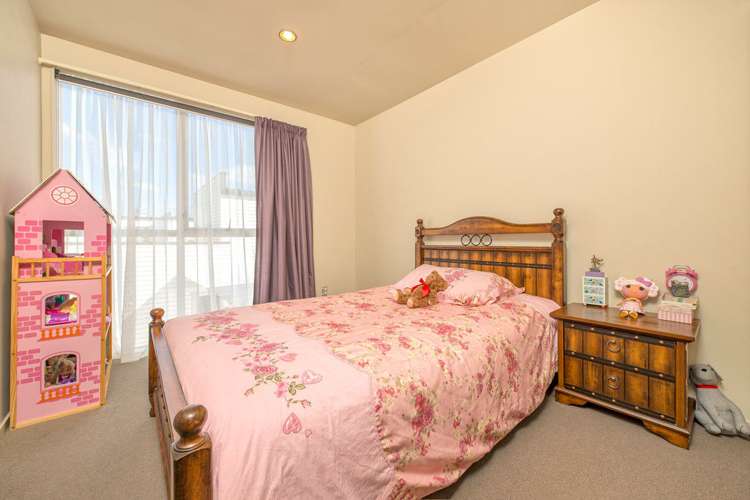 26 Zabeel Crescent Takanini_11