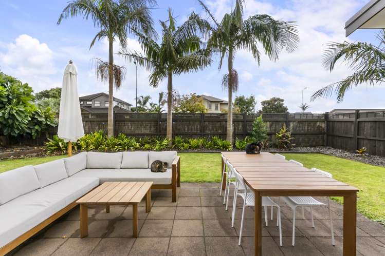 1 Bellshill Close Wattle Downs_21