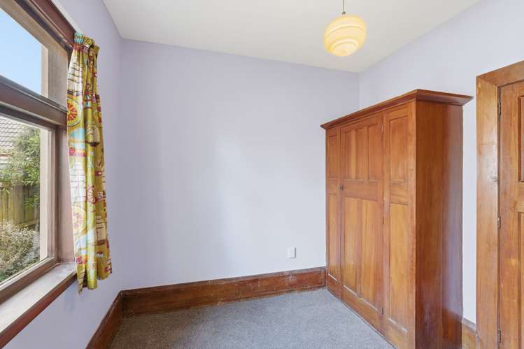 48 St Andrews Square Strowan_11