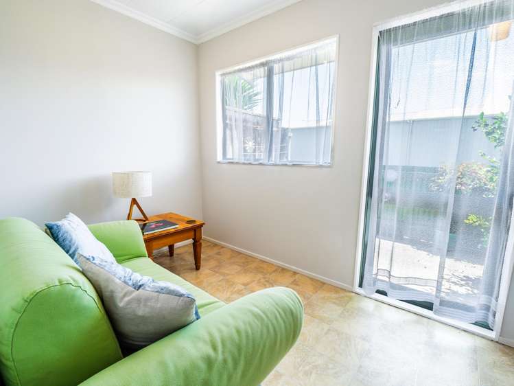 33f Sanders Avenue Westown_13