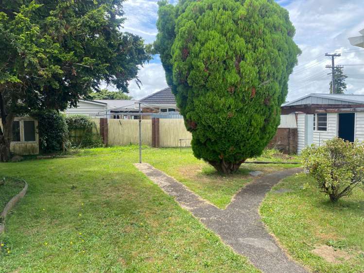4 Busing Avenue Papakura_11