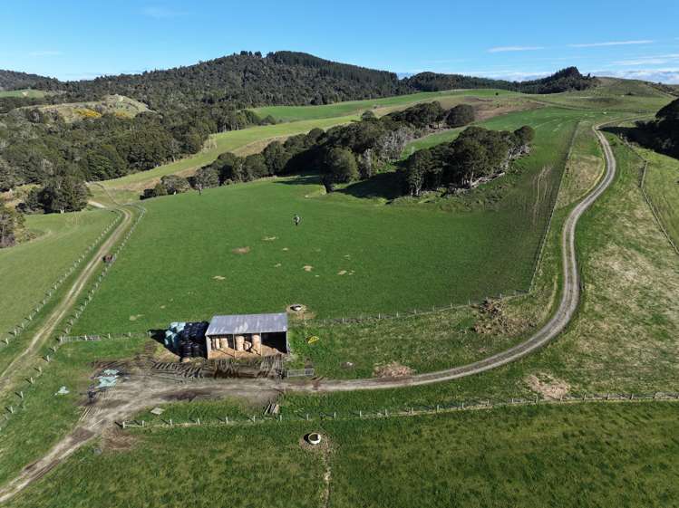 725 Grove Burn Road Tuatapere_10