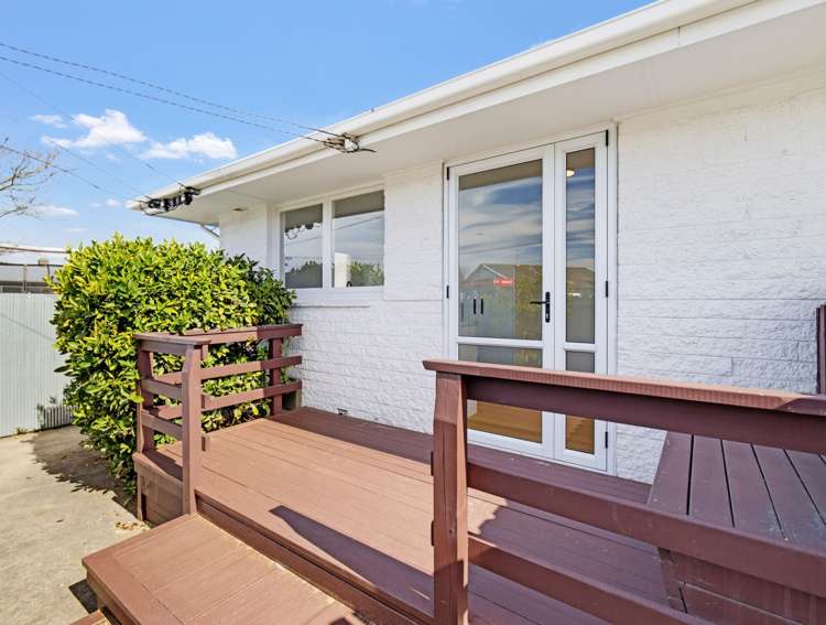 1/17 Lake Terrace Road Burwood_12