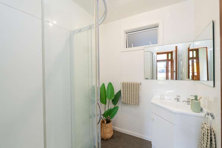 11 Essex Street Winton_11