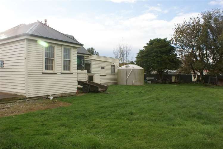 2 Morton Street Edendale_17