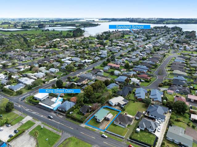 Big Appeal, Easy Living in Waiuku!