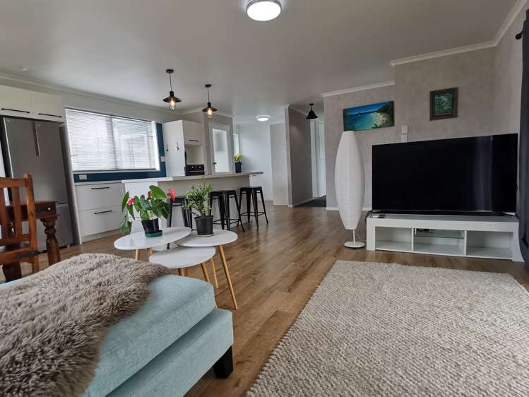 9 Whaka Road Maungaturoto_24