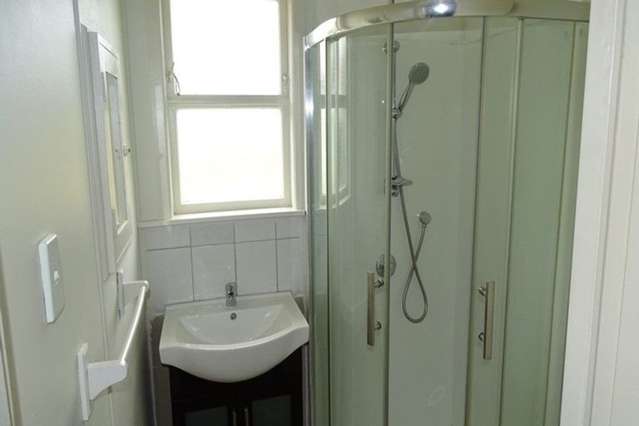 36 Pah Road 10695_3