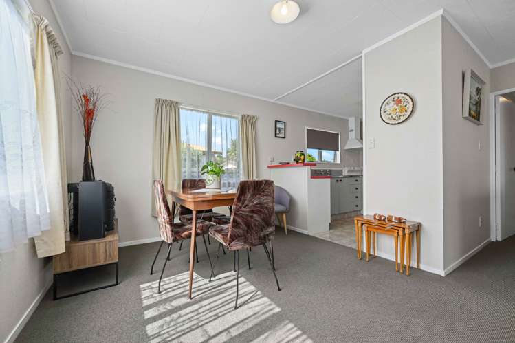 9a Emma Place Pukete_5