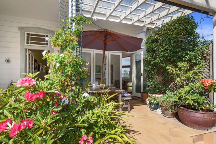 8 King Edward Parade Devonport_43