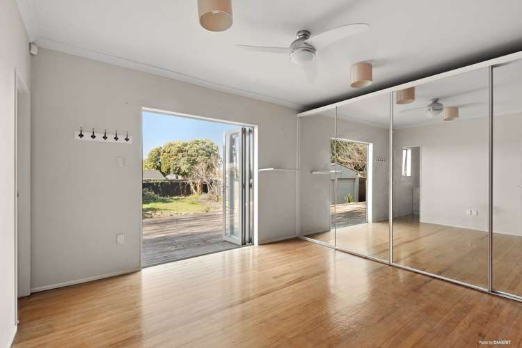 82 Gloucester Road Manurewa_5