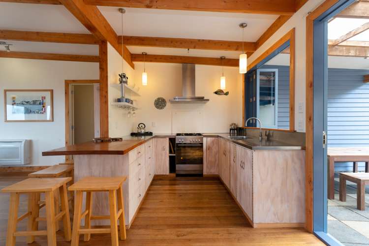 31 Cowes Bay Road Waiheke Island_7