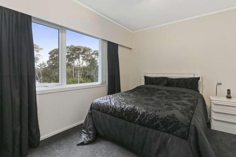 83 Woodfern Crescent Titirangi_13