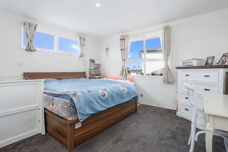 1/3 De Thiery Place Pakuranga Heights_9