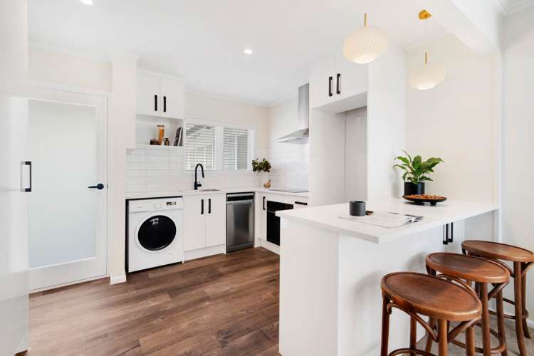 2/134 St Johns Road St Johns_7