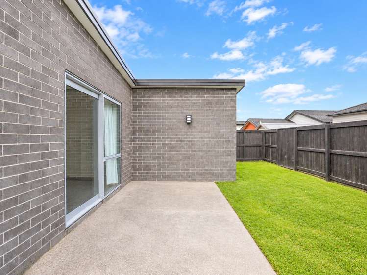 34 Trewern Avenue Chartwell_1