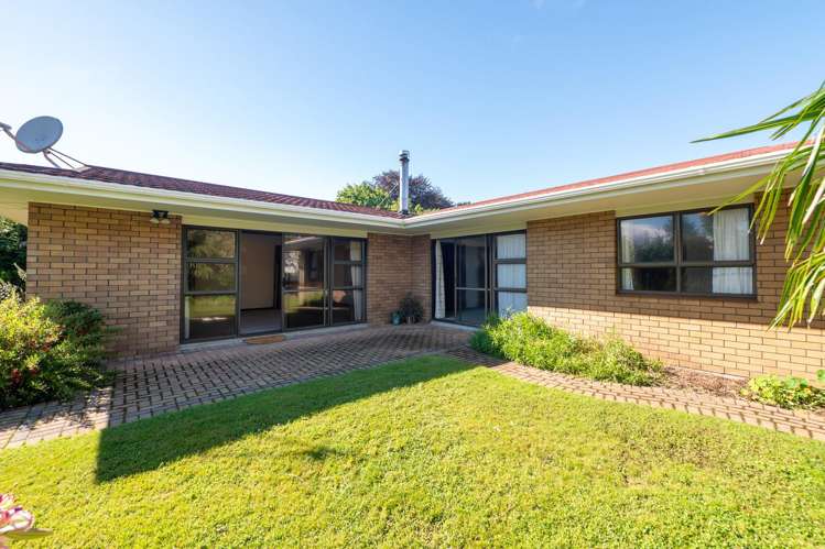 8 Wychwood Crescent Springfield_15