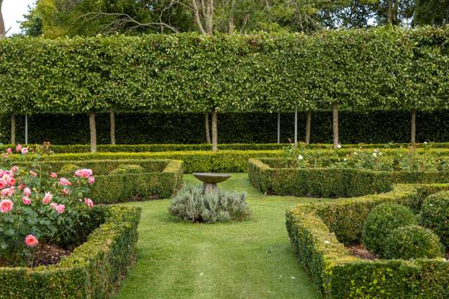 3611 Cambridge Road Cambridge_3