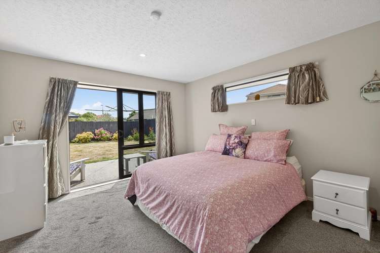 111 Inwoods Close Parklands_19