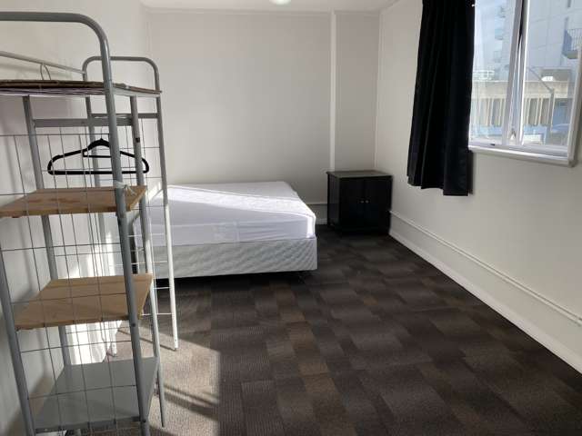 Room 2A/35 Vivian Street 2185_1