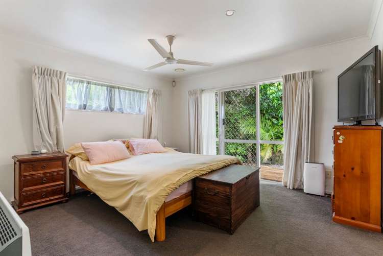 2/8 McQuoid Place Glenfield_4