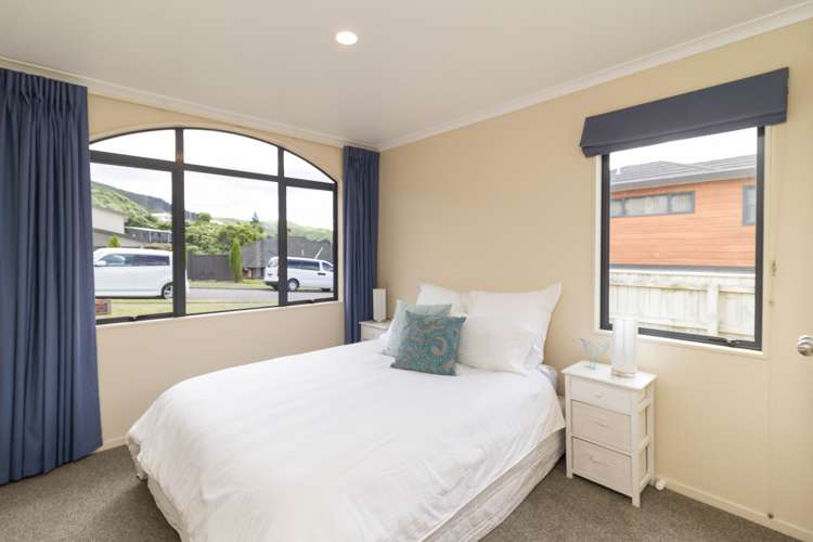 115 Redvers Drive Belmont_11