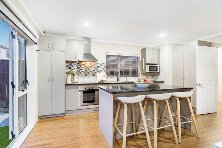 35 Baverstock Road Flat Bush_4