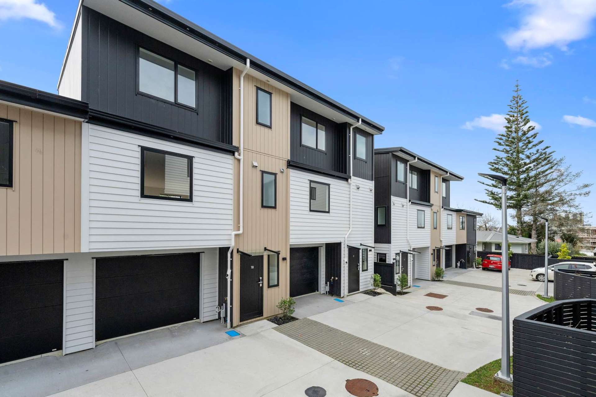 4 & 7-12/13 Arawa Street New Lynn_0