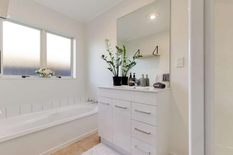 137 Naylors Drive Mangere_10