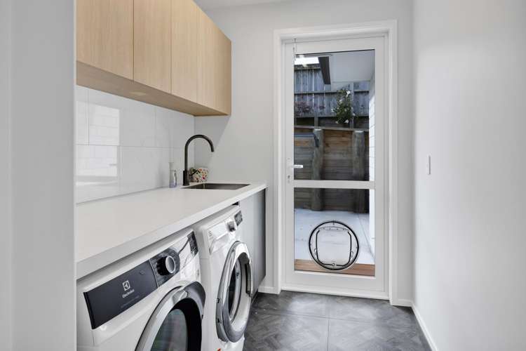 8d Amy Way Bell Block_18