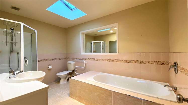 9 Bristol Road Whenuapai_2