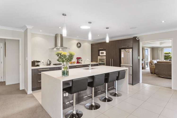 16 Contour Avenue Pyes Pa_10