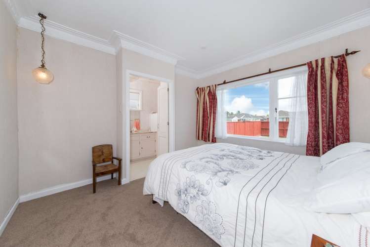 29 Grove Road Papakura_19