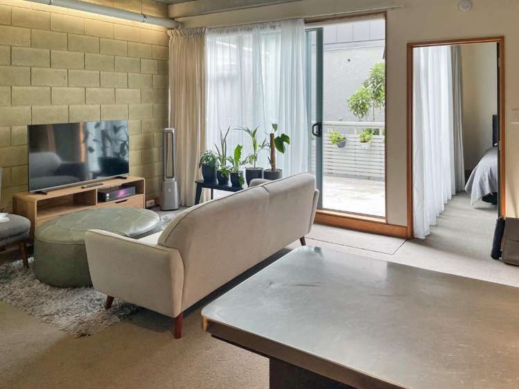 3/4 Frederick Street 2185_0