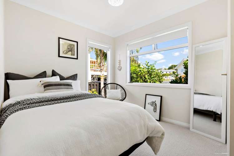 872 Whangaparaoa Road Manly_10