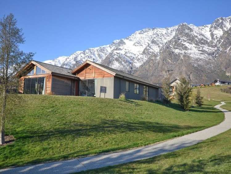 8 Skye Lane Jacks Point_12