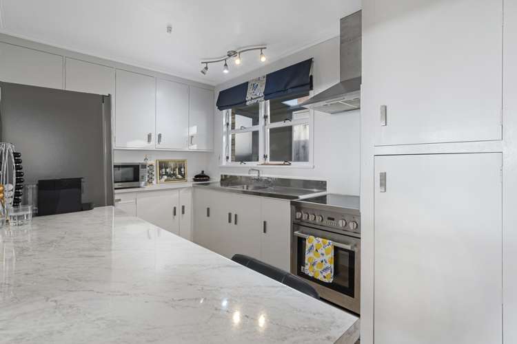 1/24 Upland Street Brookfield_11