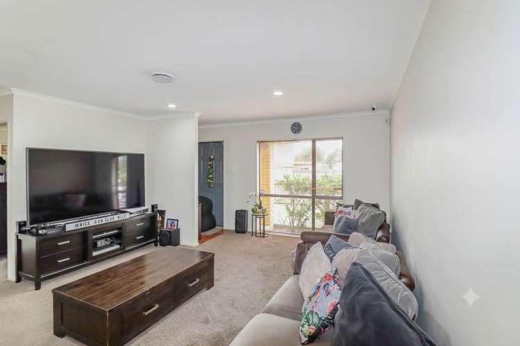41 Secoia Crescent Mangere_4
