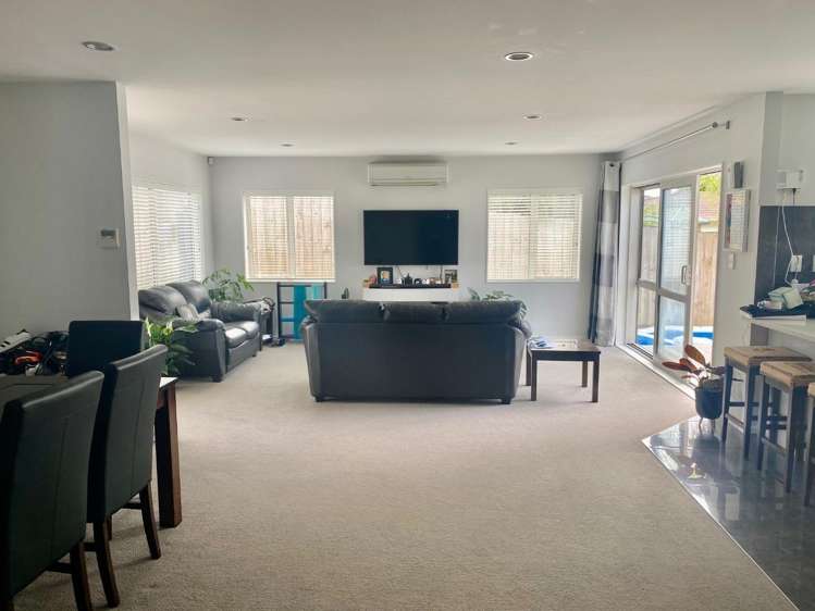 18 Breenagh Place Massey_2