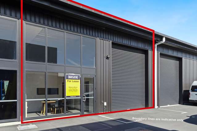 Compact Te Rapa Warehouse with Office